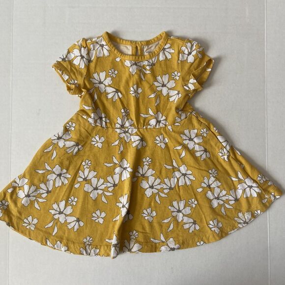 Simple Joys By Carter’s & Carters 18 Month Girl Dresses | Lot of 4 - Picture 12 of 14